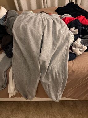 Nike Grey Fleece Sweatpants